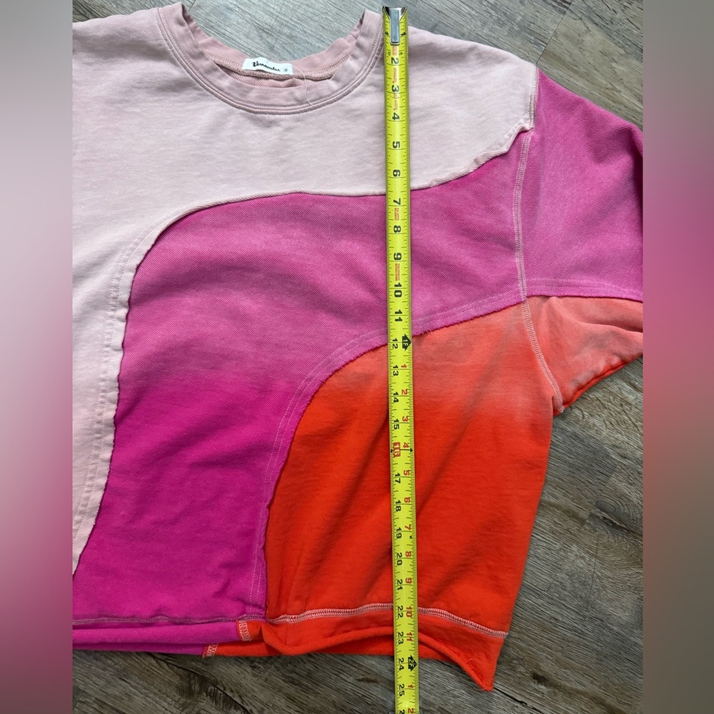 Vernacular • Wave Color Block Sweatshirt - Picture 6 of 12